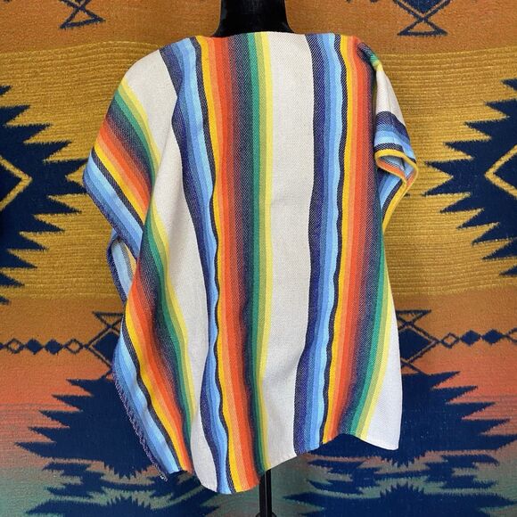 Vintage 1970’s Nifty Rainbow Hippie Boho Open Poncho Top! Amazing! OSFM. - Picture 3 of 10